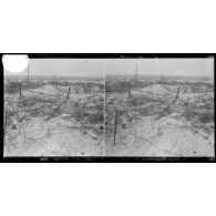 Ligne Hindenbourg bouleversée par notre artillerie vers Tahure, 1919. [légende d'origine]