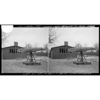 Manège construit par les boches à Avricourt, Oise, mars 1917. [légende d'origine]