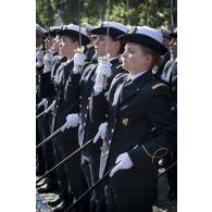 Rassemblement des élèves des Ecoles du Service de santé des armées (ESSA) sur les Champs-Elysées, à Paris.