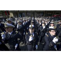 Rassemblement des élèves des Ecoles du Service de santé des armées (ESSA) sur les Champs-Elysées, à Paris.