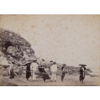 Album de photographies d’un officier français en Indochine (1897-1899).