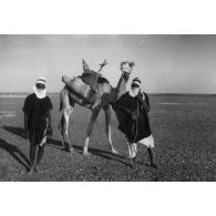 République du Niger, décembre 1952. Nomades entre Zinder et Agadès.