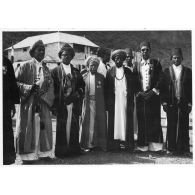 Archipel des Comores, Anjouan, janvier 1952. Notables Anjouanais.