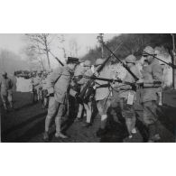 826. Ronchamp. Inspection. 12 nov[embre] 1916. 9 h. S.c. [légende d'origine]