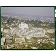 Argenteuil (95). Au premier plan, le groupe Champagne.