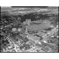 Argenteuil (95). Immeuble panoramique le groupe Champagne.