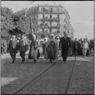 Cérémonie du 11 novembre à Alger. [Description en cours]