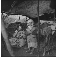 Le groupe d'hélicoptères n° 2 à Aïn-Arnat. [Description en cours]