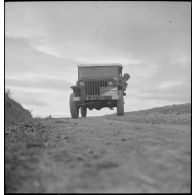 Le groupe d'hélicoptères n° 2 à Aïn-Arnat. [Description en cours]