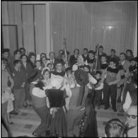 Arrivée des joueurs du stade Rennais à Alger. [Description en cours]