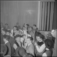 Arrivée des joueurs du stade Rennais à Alger. [Description en cours]