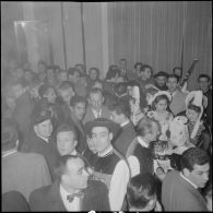 Arrivée des joueurs du stade Rennais à Alger. [Description en cours]