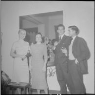 La troupe théâtrale du CRAD (Centre régional d'Art dramatique) d'Alger. [Description en cours]