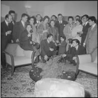 La troupe théâtrale du CRAD (Centre régional d'Art dramatique) d'Alger. [Description en cours]