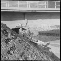 Le 2/3e REI à Tissemiran. [Description en cours]