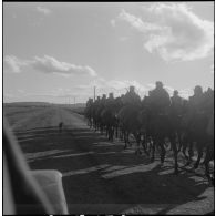 Vie quotidienne militaire. [Description en cours]