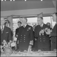 L'association des FFL reçoit l'amiral Lambe et les marins du Surprise. [Description en cours]