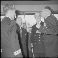 L'association des FFL reçoit l'amiral Lambe et les marins du Surprise. [Description en cours]