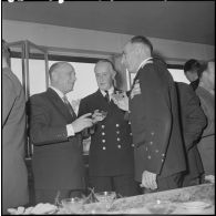 L'association des FFL reçoit l'amiral Lambe et les marins du Surprise. [Description en cours]