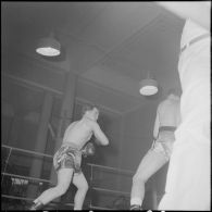 Demi-finale et finale interarmes de boxe d'Afrique du Nord. [Description en cours]