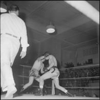 Demi-finale et finale interarmes de boxe d'Afrique du Nord. [Description en cours]