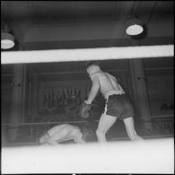 Demi-finale et finale interarmes de boxe d'Afrique du Nord. [Description en cours]