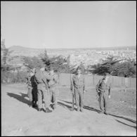 Unités territoriales à Oran. [Description en cours]