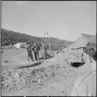 Unités territoriales à Oran. [Description en cours]