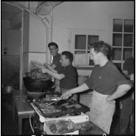 Foyer de la Croix-Rouge française. [Description en cours]