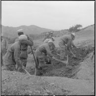 Le 22e RI et sa harka. [Description en cours]