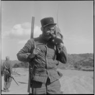 Le 22e RI et sa harka. [Description en cours]