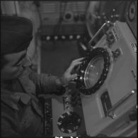 Tirs d'artillerie et système PARCA. [Description en cours]