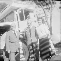 Présentation de véhicules Unic. [Description en cours]