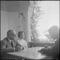 Présentation de véhicules Unic. [Description en cours]