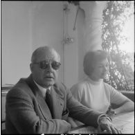 Présentation de véhicules Unic. [Description en cours]