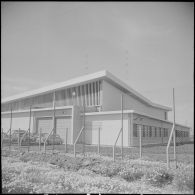 Inauguration d’un nouvel émetteur à Ouled-Fayet. [Description en cours]