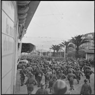 L'assaut vient d'être donné.