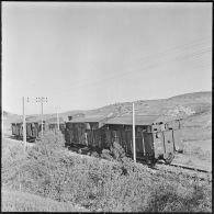 Menerville. La 4e compagnie du 587e bataillon du train (587e BT). Le train blindé.