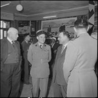 Une exposition à la maison du Combattant. [Description en cours]