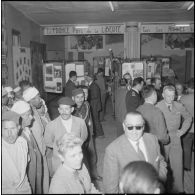 Une exposition à la maison du Combattant. [Description en cours]