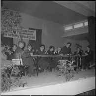 Réunion en faveur de l'Algérie française. [Description en cours]