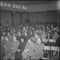 Réunion en faveur de l'Algérie française. [Description en cours]