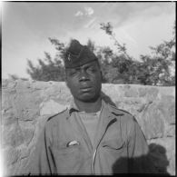 Protection de la voie ferrée Oran-Colomb Béchar par le 6e RTS. [Description en cours]