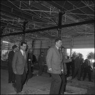 Visite du chantier d’une usine Berliet. [Description en cours]