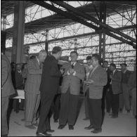 Visite du chantier d’une usine Berliet. [Description en cours]