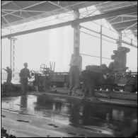 Visite du chantier d’une usine Berliet. [Description en cours]