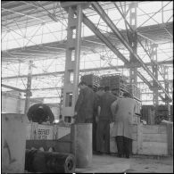 Visite du chantier d’une usine Berliet. [Description en cours]