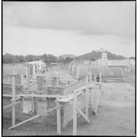 Une cité de regroupement. [Description en cours]