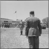 Visite du colonel Giraud au 4e RH (4e régiment de hussards. [Description en cours]