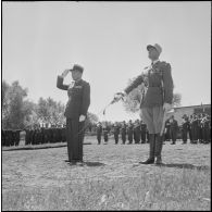 Visite du colonel Giraud au 4e RH (4e régiment de hussards. [Description en cours]
